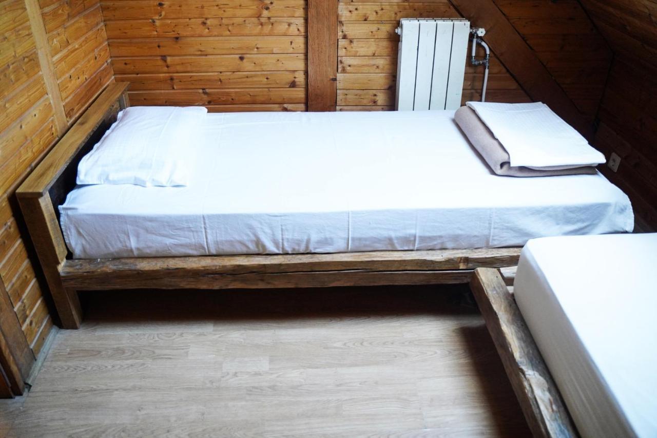 Planinarski Dom "Bijele Stijene" Mountain Lodge Tuk Vojni Ngoại thất bức ảnh