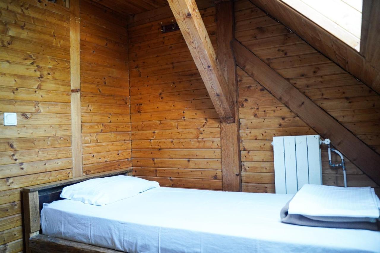 Planinarski Dom "Bijele Stijene" Mountain Lodge Tuk Vojni Ngoại thất bức ảnh