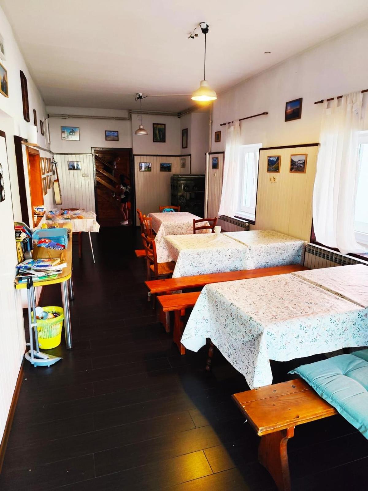 Planinarski Dom "Bijele Stijene" Mountain Lodge Tuk Vojni Ngoại thất bức ảnh